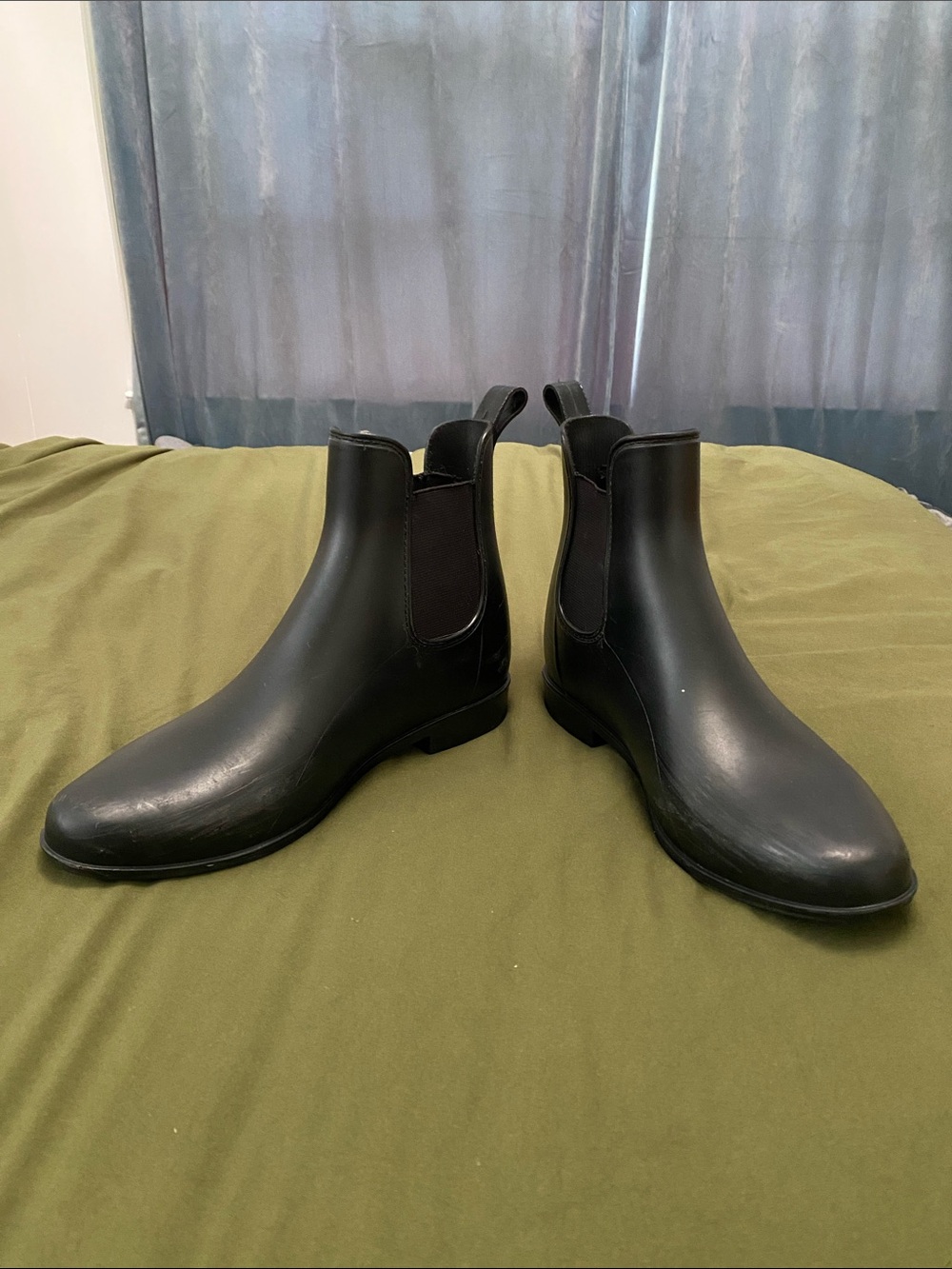 a new day Women's Black Chelsea Rain Ankle Boots